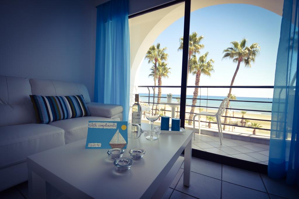 Krasas Beach Apartment Rentals Larnaca Kamer foto