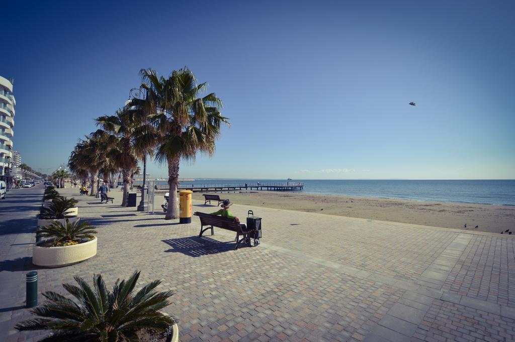 Krasas Beach Apartment Rentals Larnaca Kamer foto
